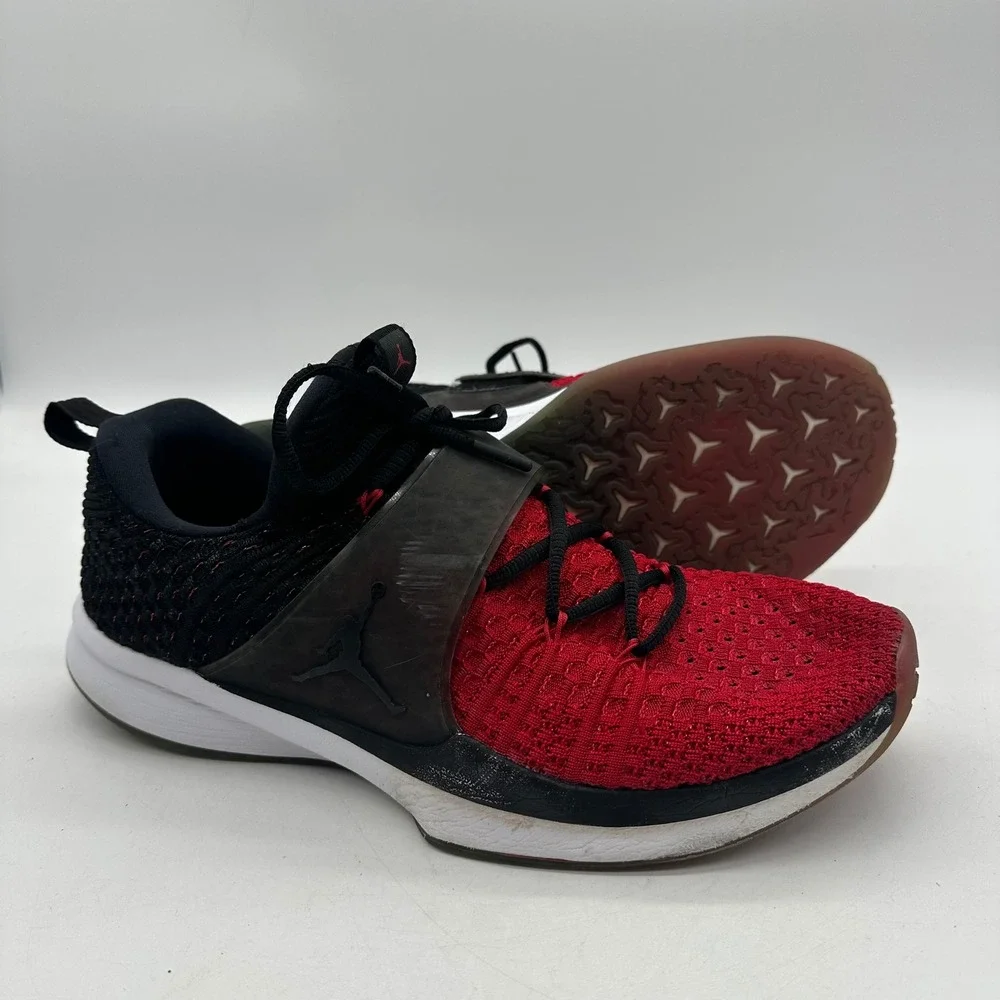 Nike 921210-601 Mens 10.5 Air Jordan Trainer 2 Flynit Red/Black Running Shoes‎